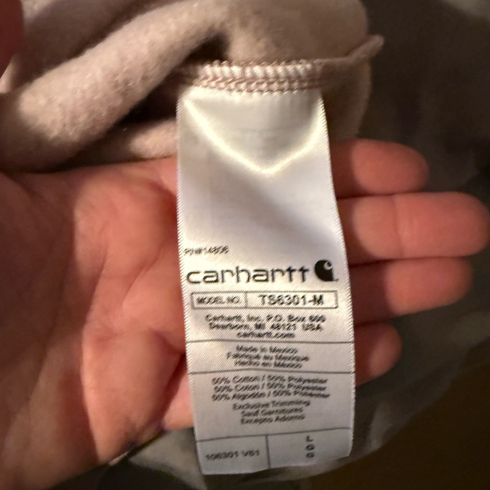 NWOT!!! Light pink carhartt hoodie - Picture 3 of 3